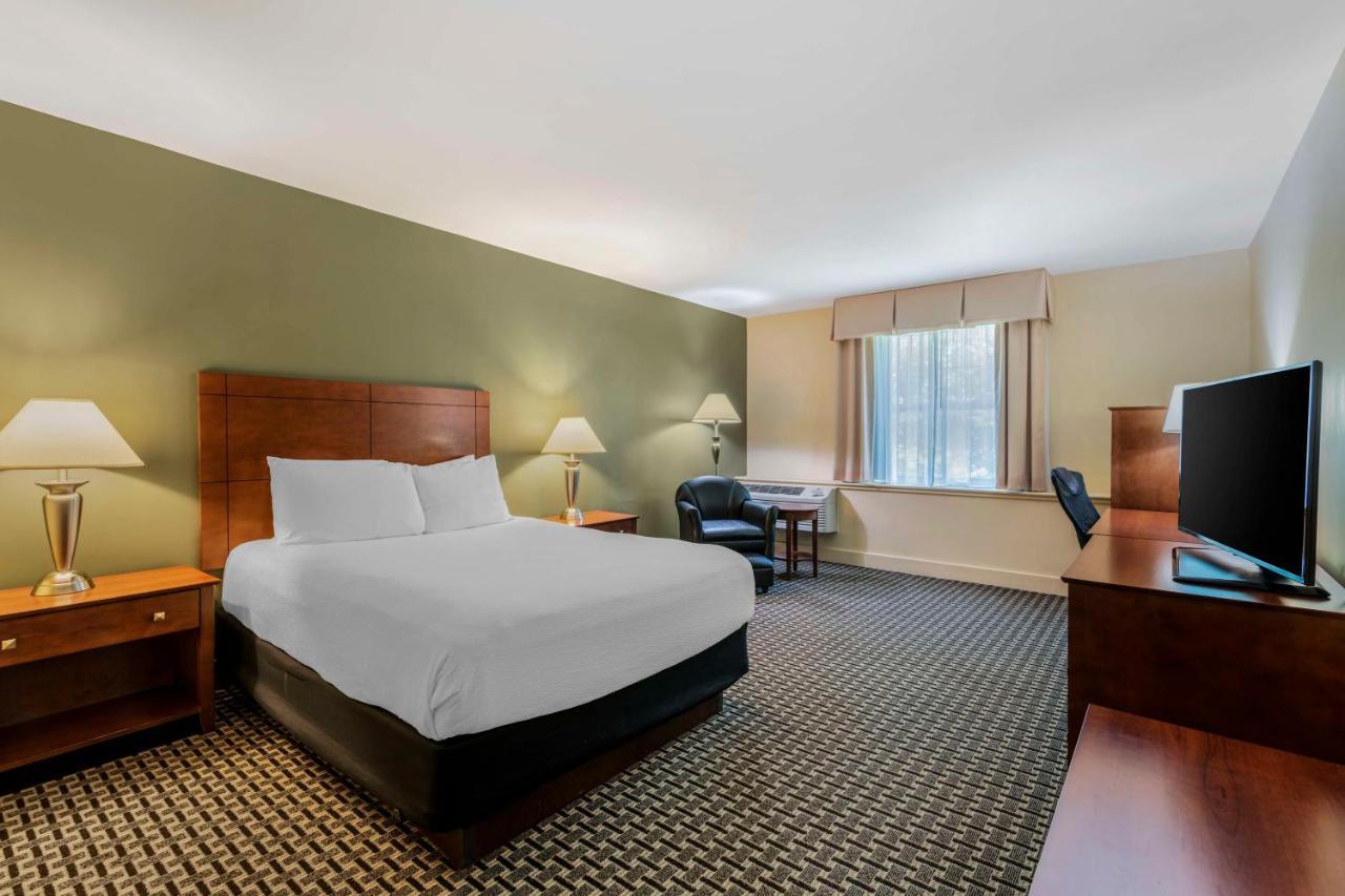 Best Western Plus Brunswick Bath Экстерьер фото