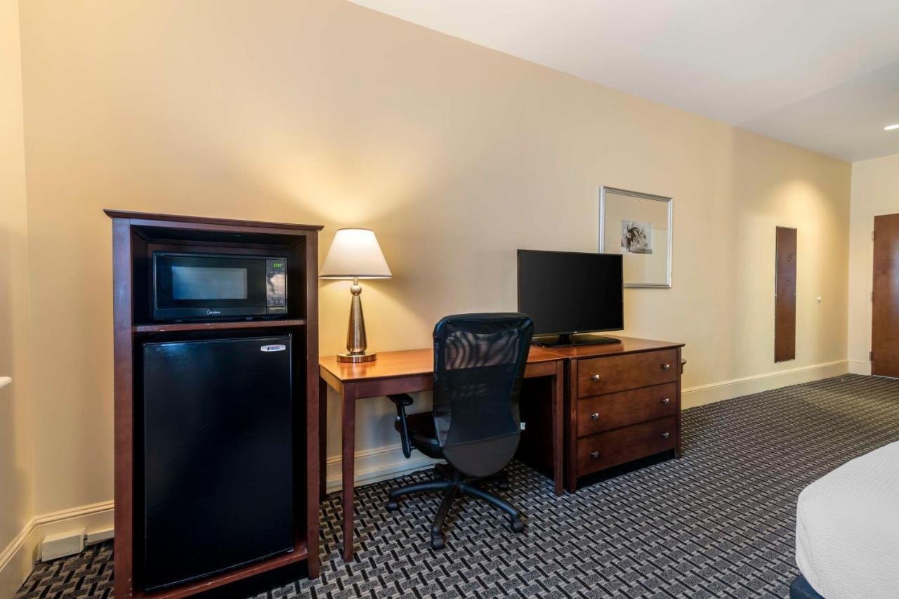 Best Western Plus Brunswick Bath Экстерьер фото